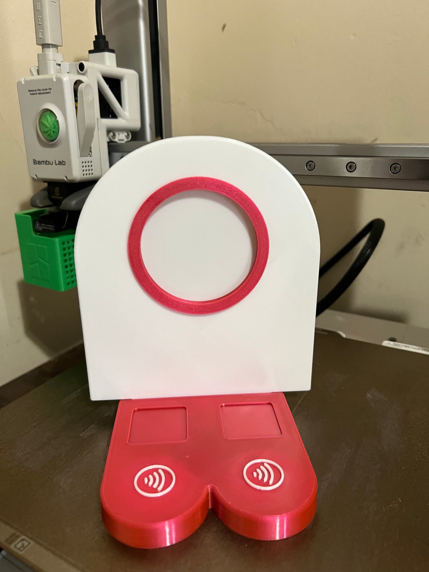 Tap-N-Connect Stand (Small Circle)