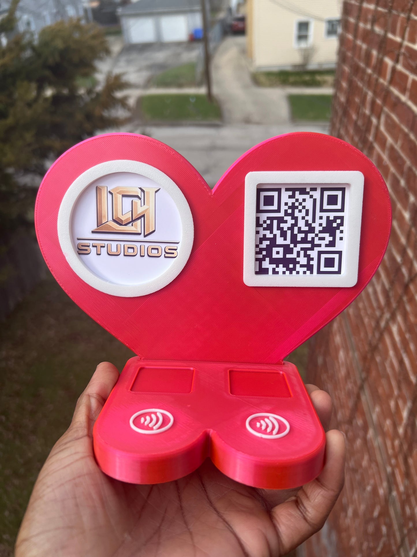Tap-N-Connect Stand (SmallHeart)